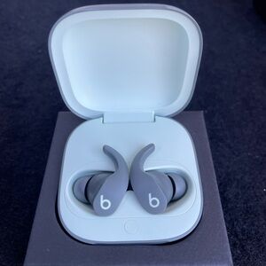 Beats Fit Pro Wireless Earbuds - Gray